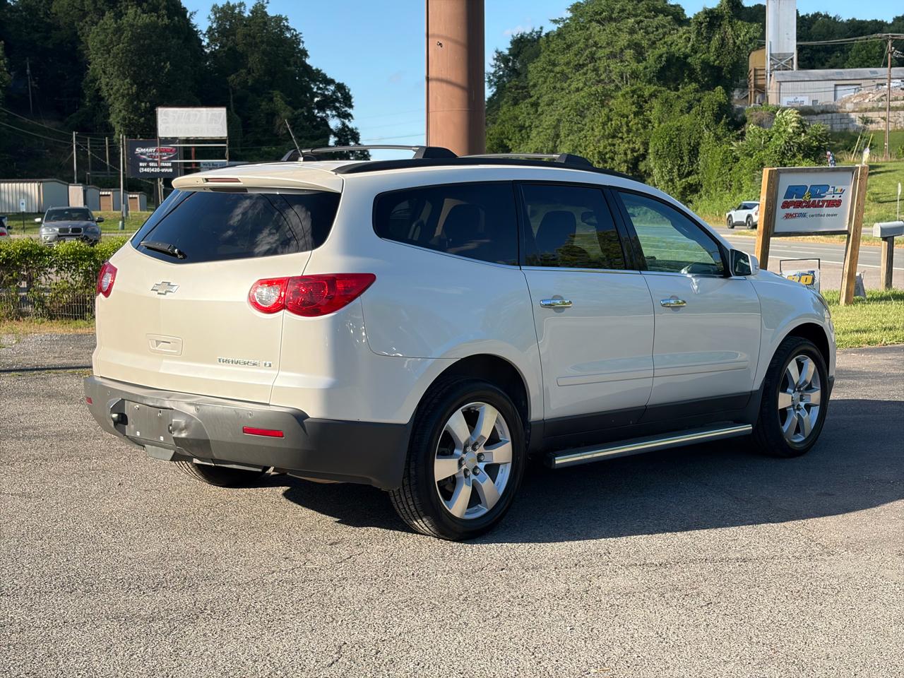 Chevrolet Traverse LT FWD 2012