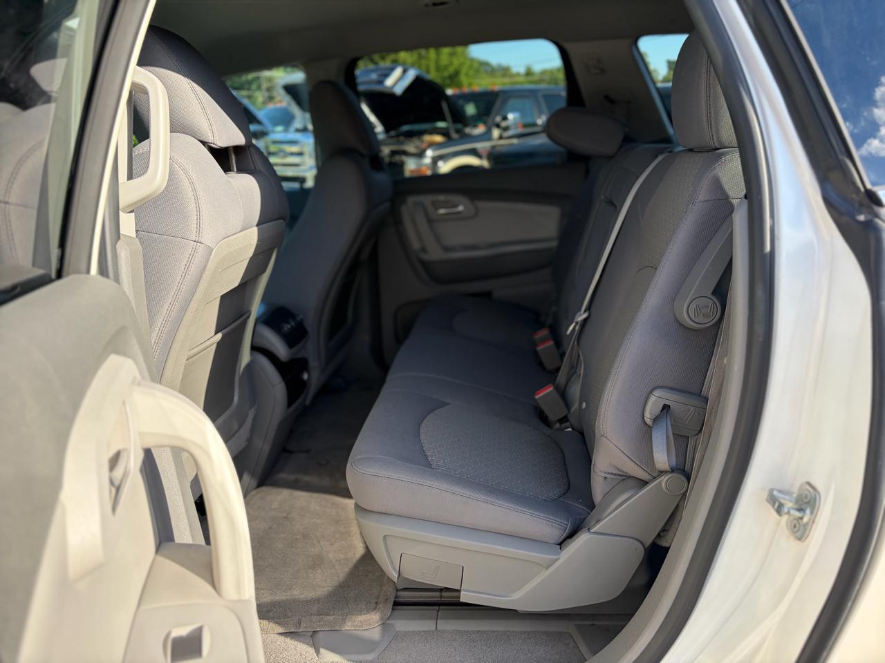 Chevrolet Traverse LT FWD 2012