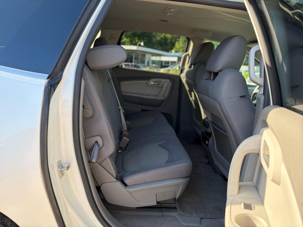 Chevrolet Traverse LT FWD 2012
