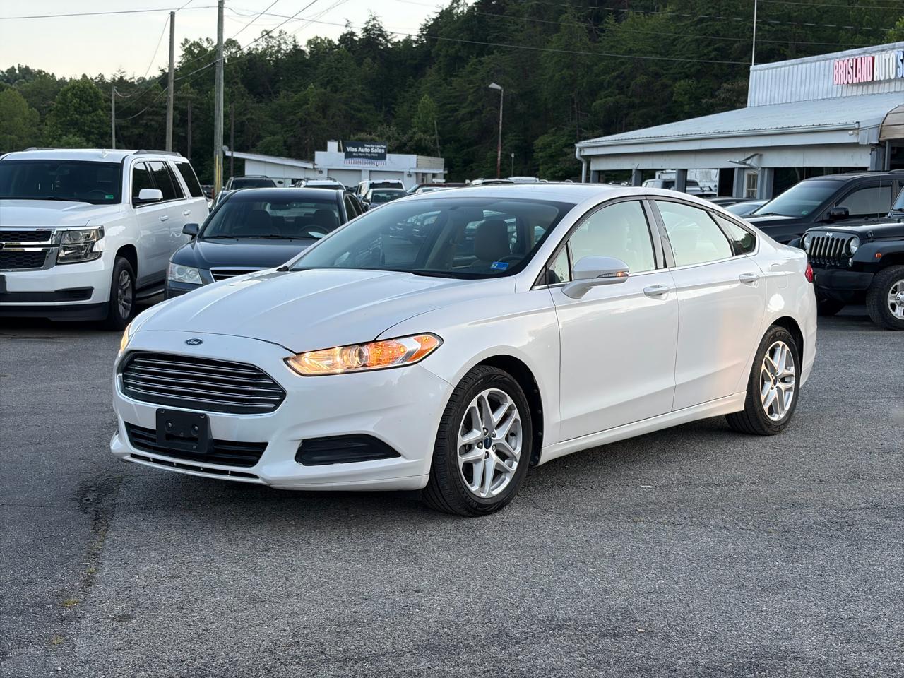 Ford Fusion SE 2013