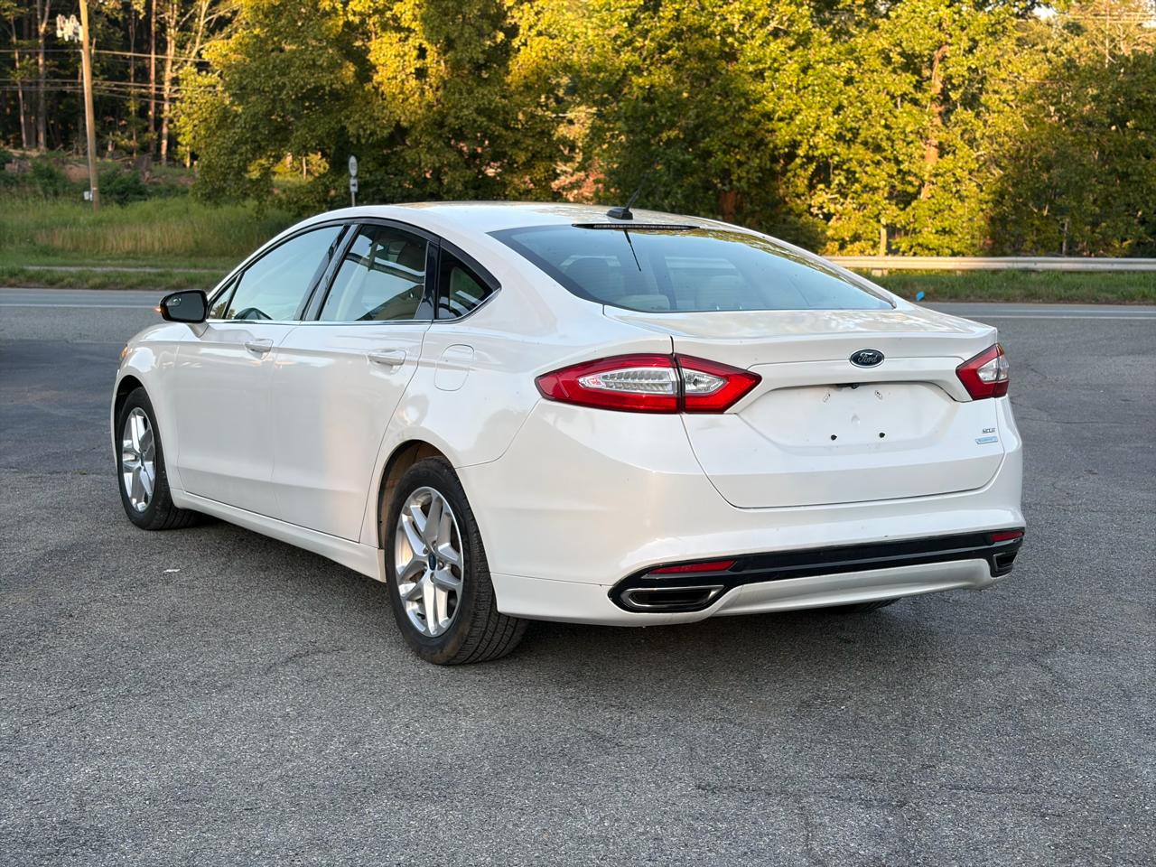 Ford Fusion SE 2013