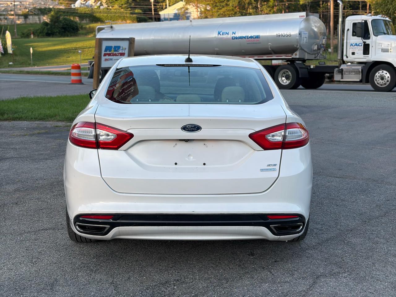 Ford Fusion SE 2013