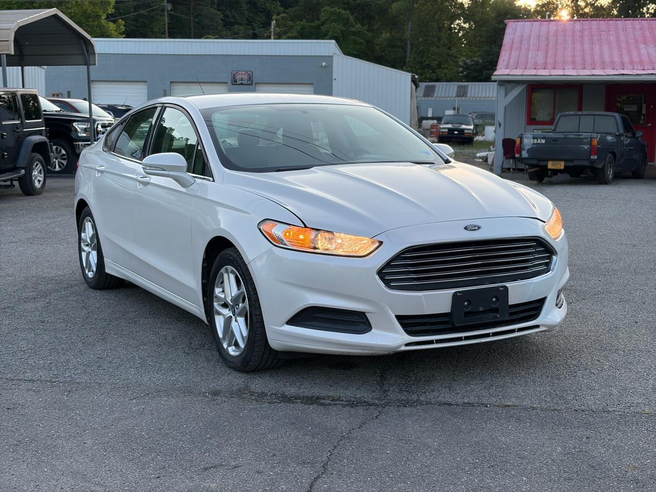 Ford Fusion SE 2013