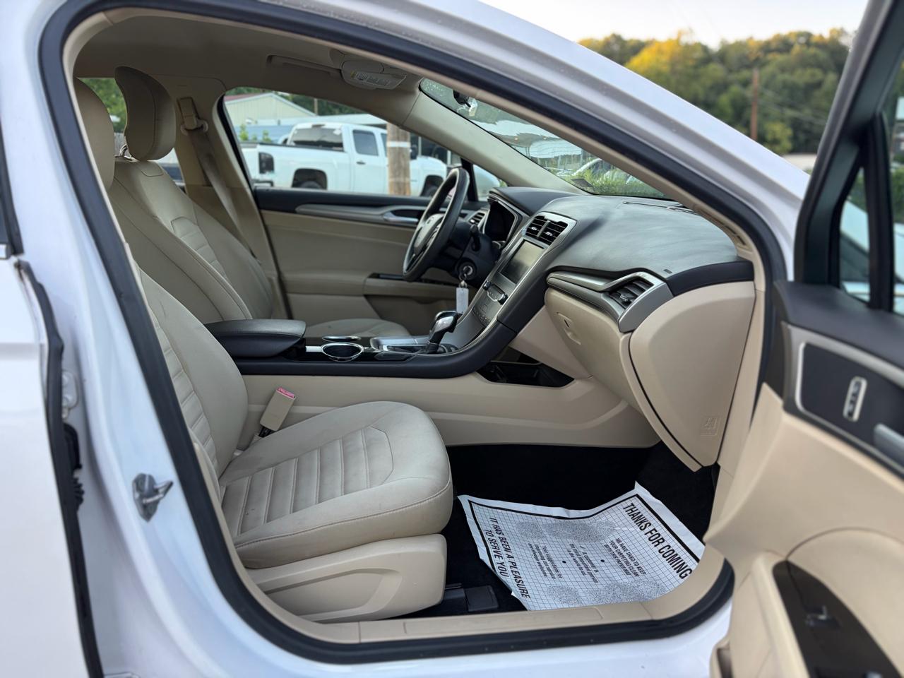 Ford Fusion SE 2013