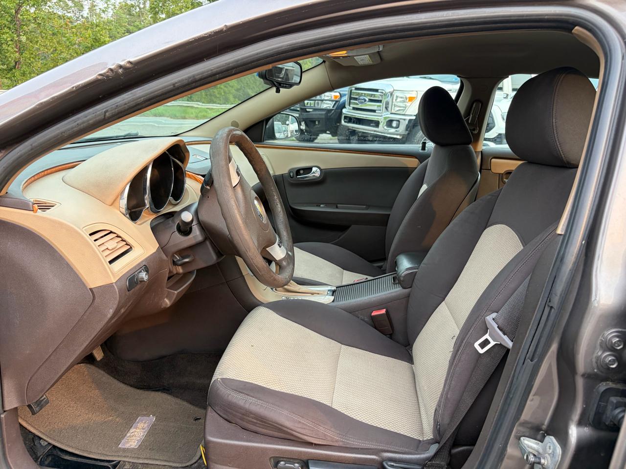 Chevrolet Malibu 1LT 2010