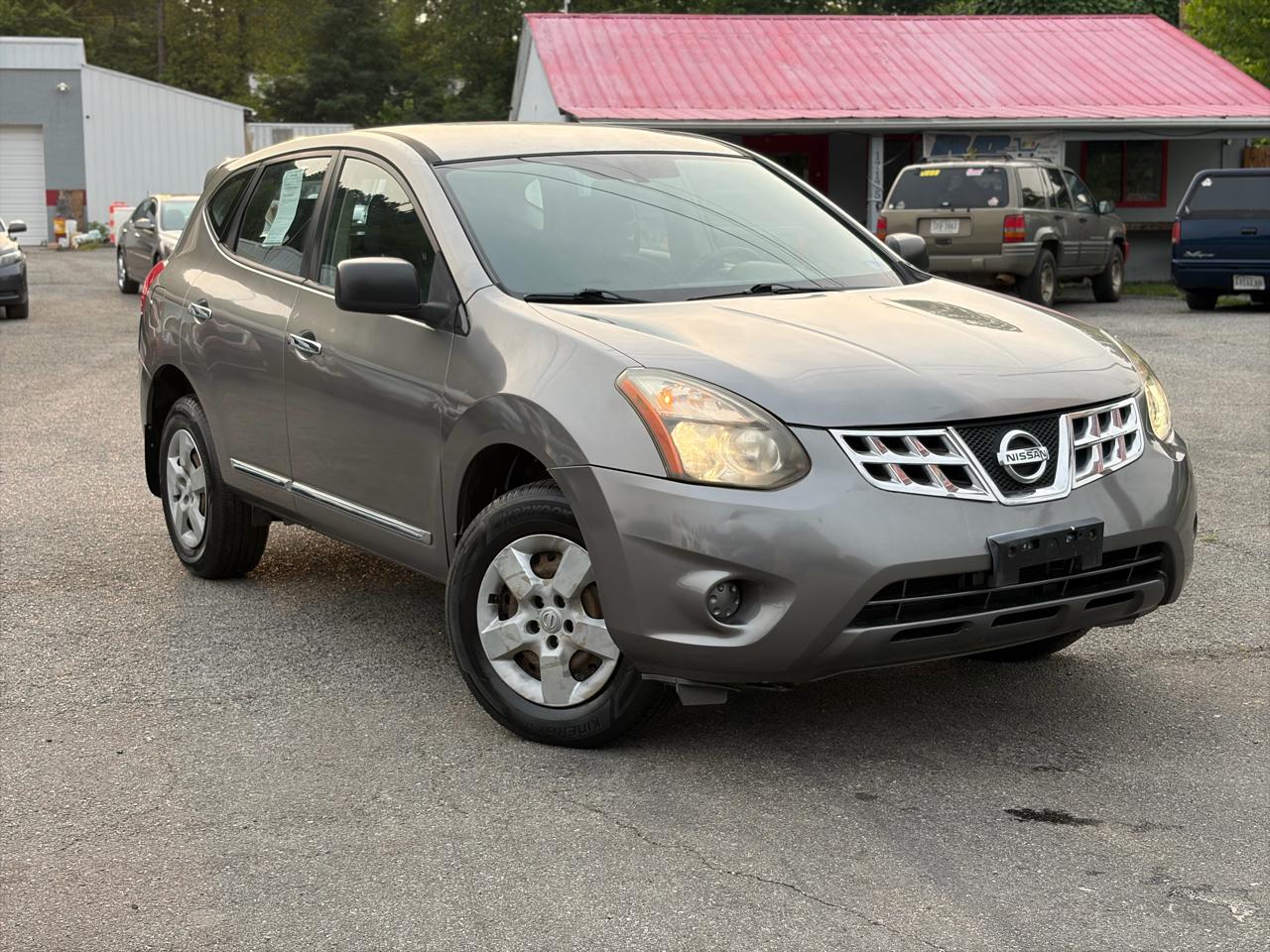 Nissan Rogue S AWD 2011