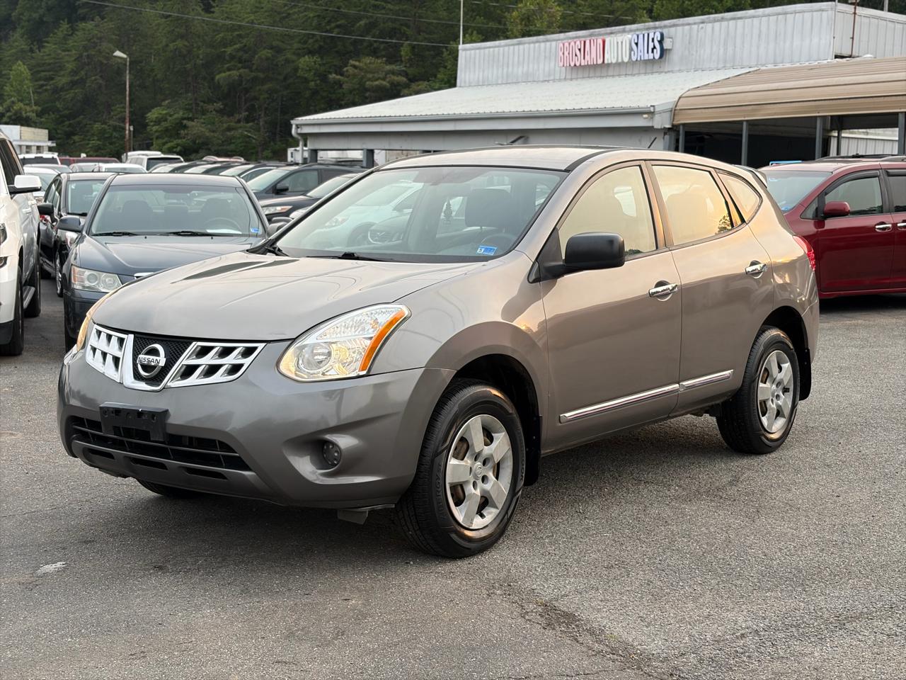 Nissan Rogue S AWD 2011