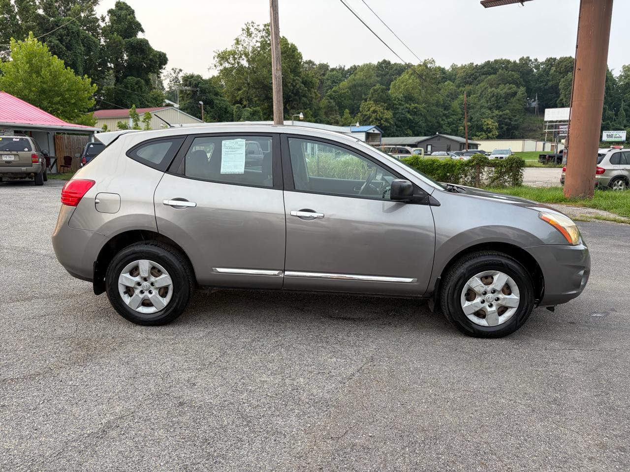 Nissan Rogue S AWD 2011