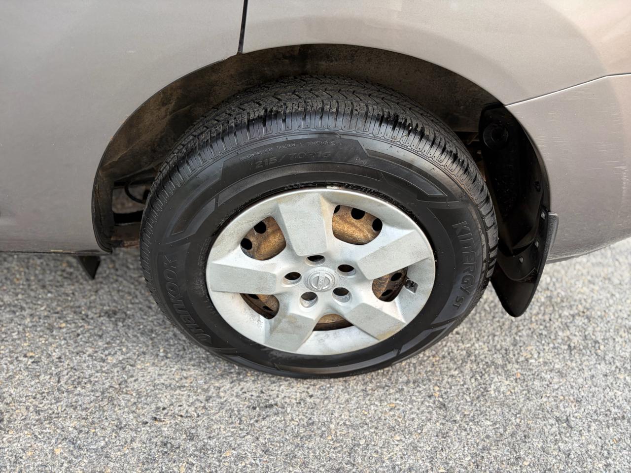 Nissan Rogue S AWD 2011