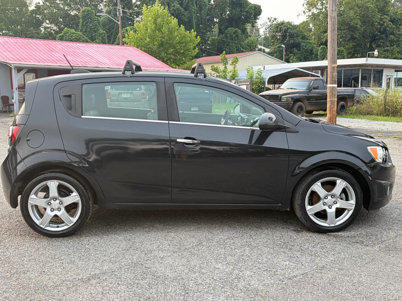 Chevrolet Sonic LTZ Auto 5-Door 2015