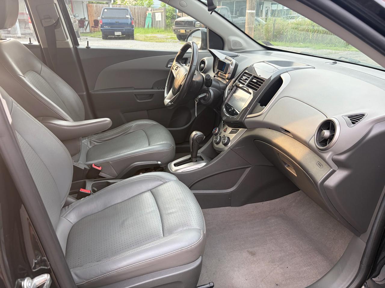 Chevrolet Sonic LTZ Auto 5-Door 2015