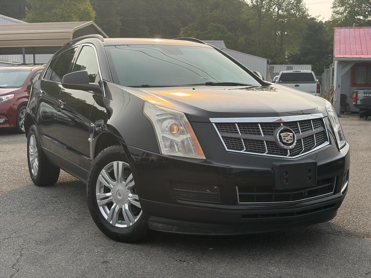 Cadillac SRX Base 2010