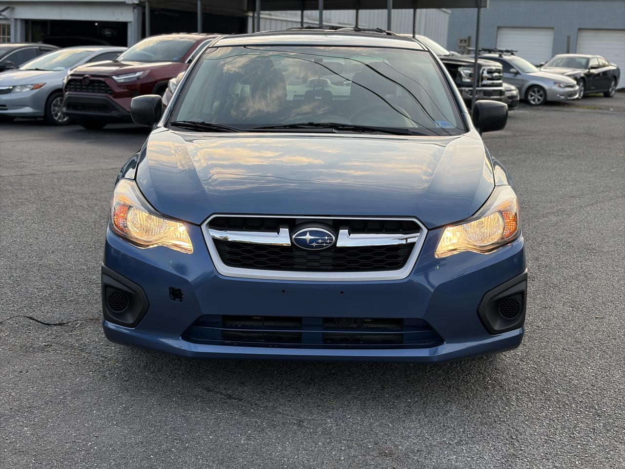Subaru Impreza 2.0i 4-door Manual 2014