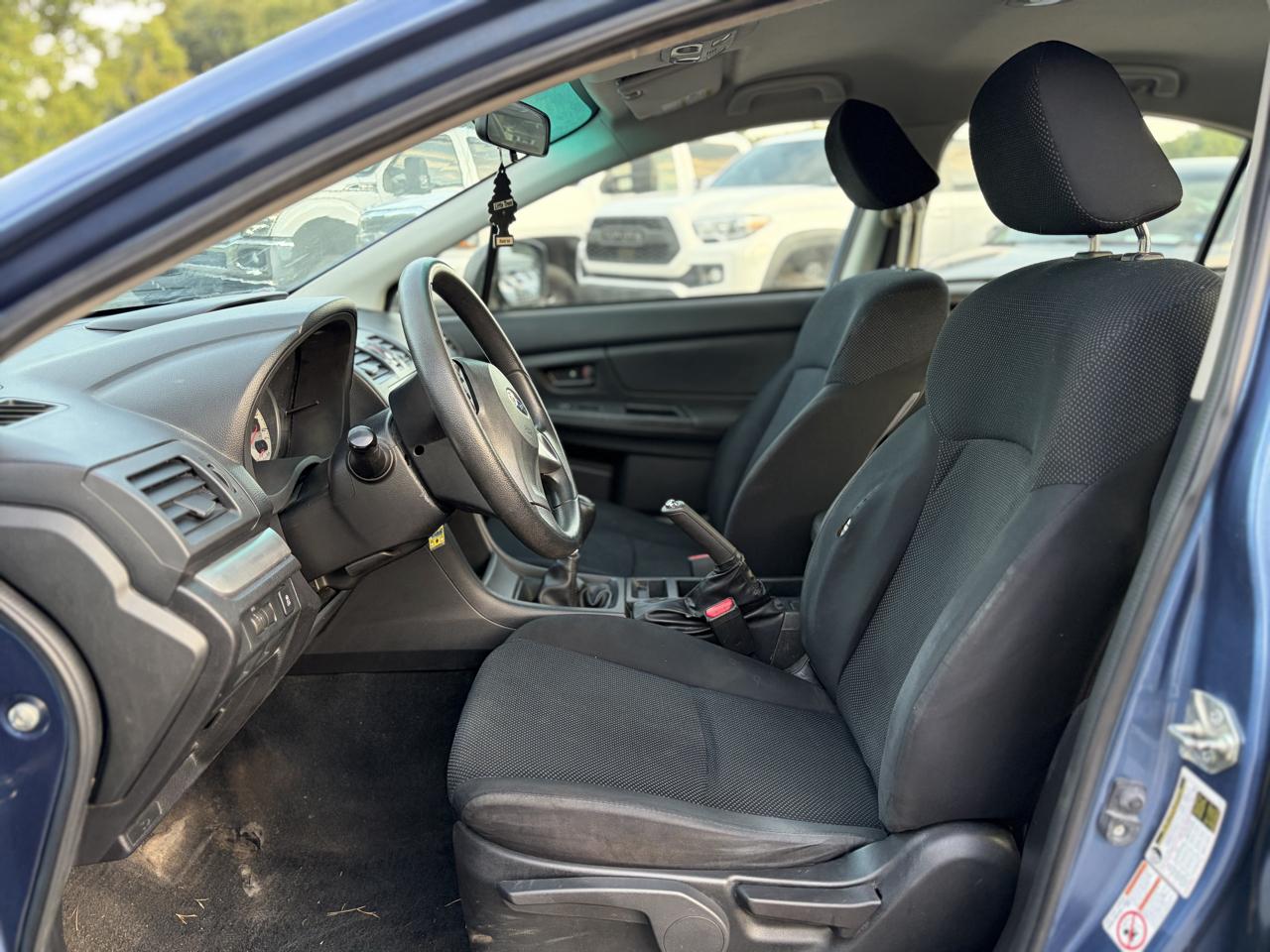 Subaru Impreza 2.0i 4-door Manual 2014