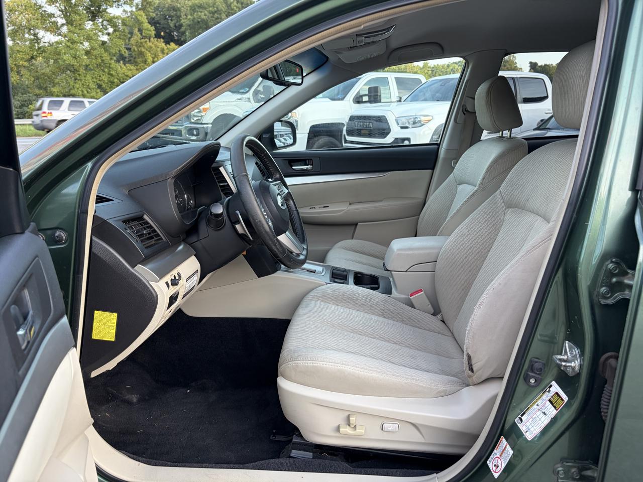 Subaru Outback 2.5i Premium 2010