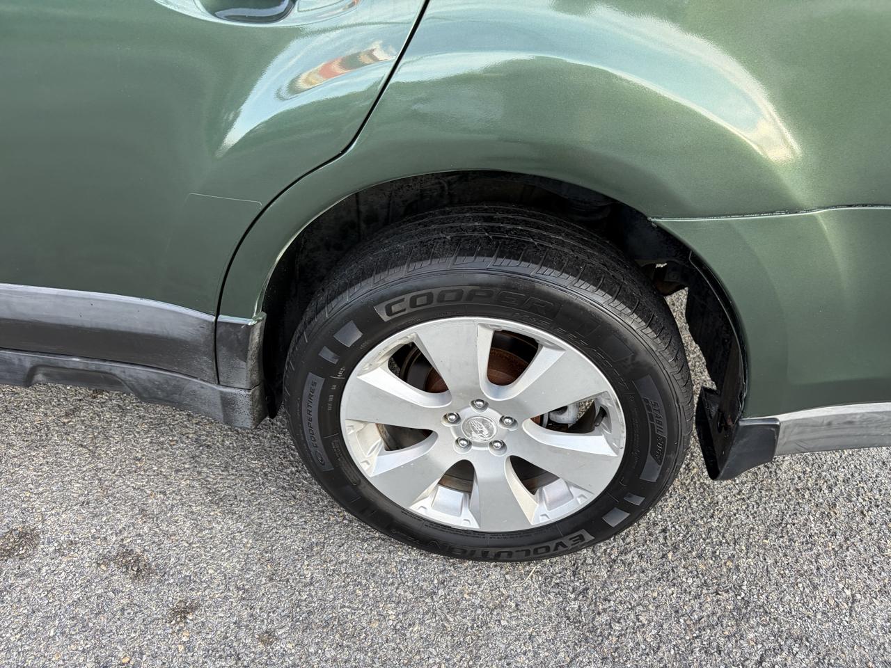 Subaru Outback 2.5i Premium 2010