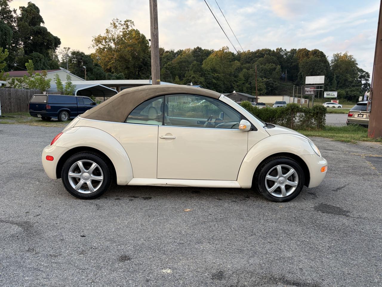 Volkswagen New Beetle GLS 1.8L Convertible 2005