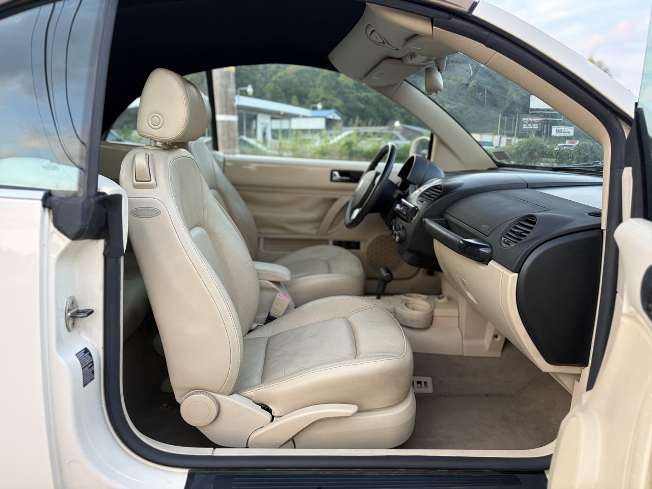 Volkswagen New Beetle GLS 1.8L Convertible 2005