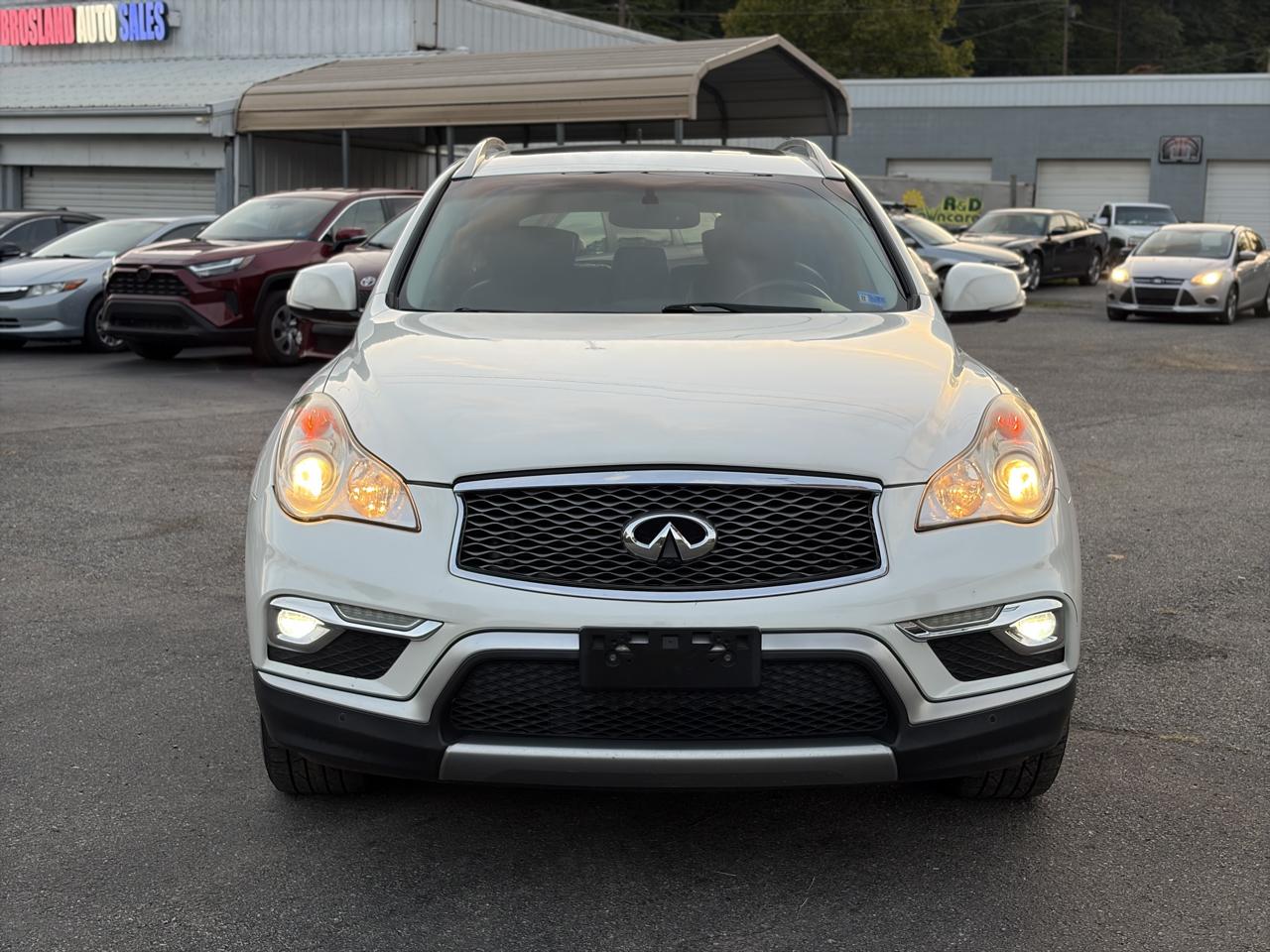Infiniti QX50 Base AWD 2016
