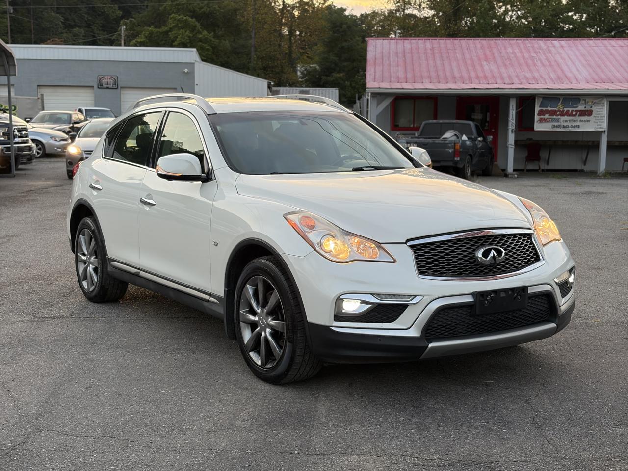 Infiniti QX50 Base AWD 2016