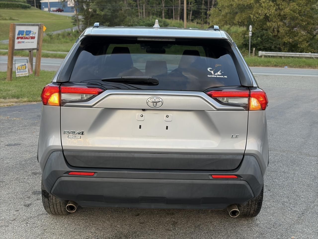 Toyota RAV4 LE 2019