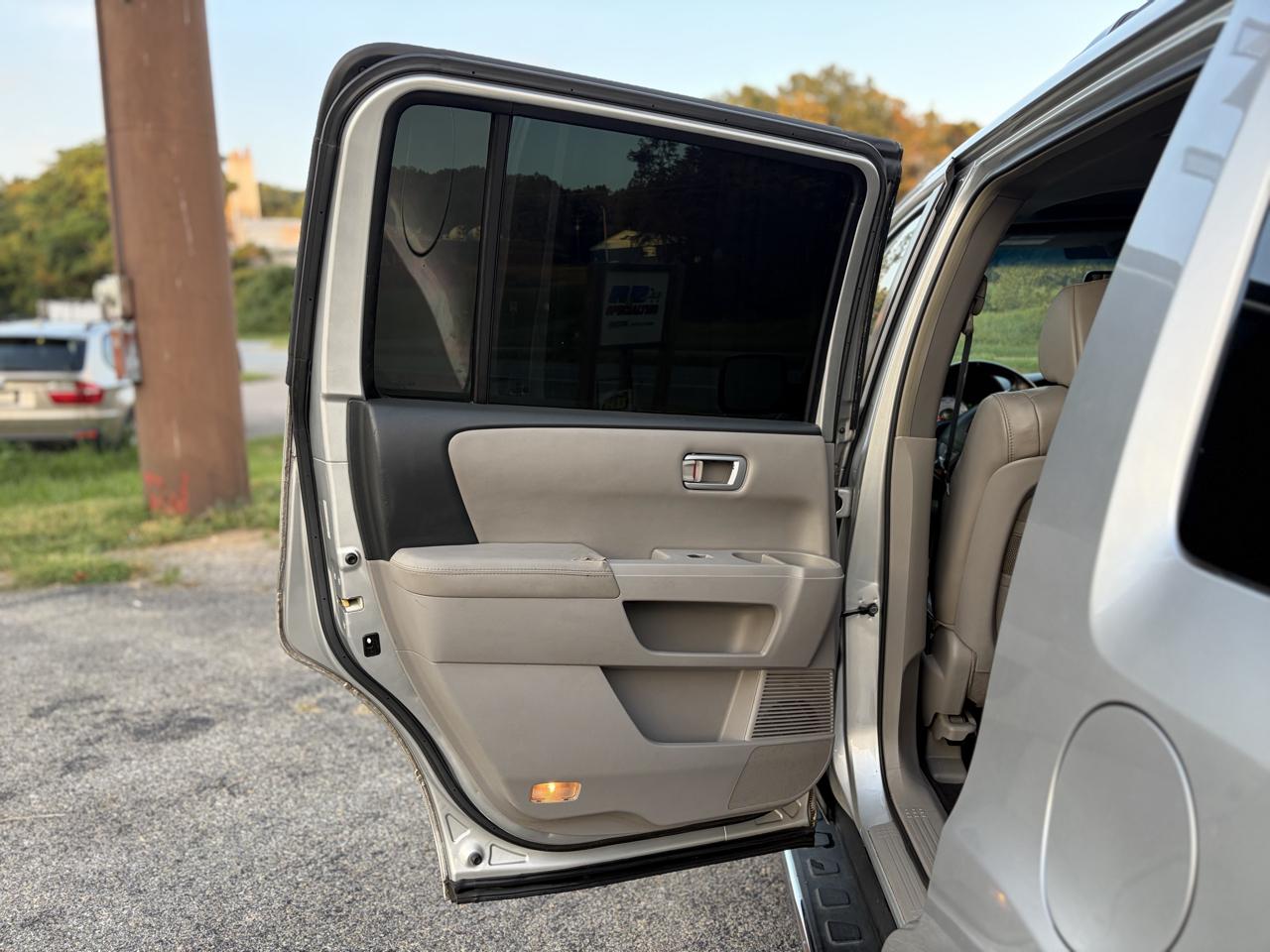 Honda Pilot EX-L 2WD with DVD 2009