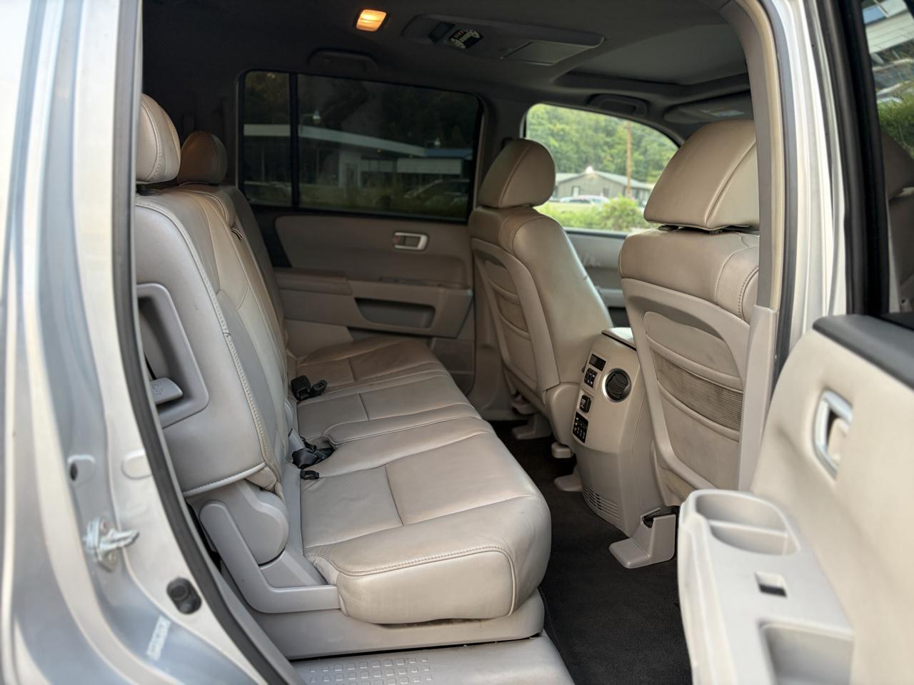 Honda Pilot EX-L 2WD with DVD 2009