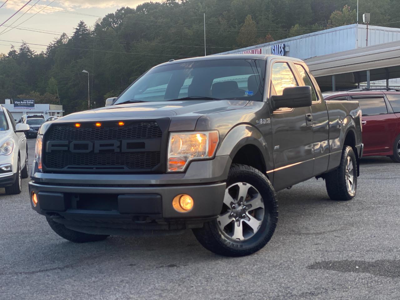 Ford F-150 STX SuperCrew 4WD 2013