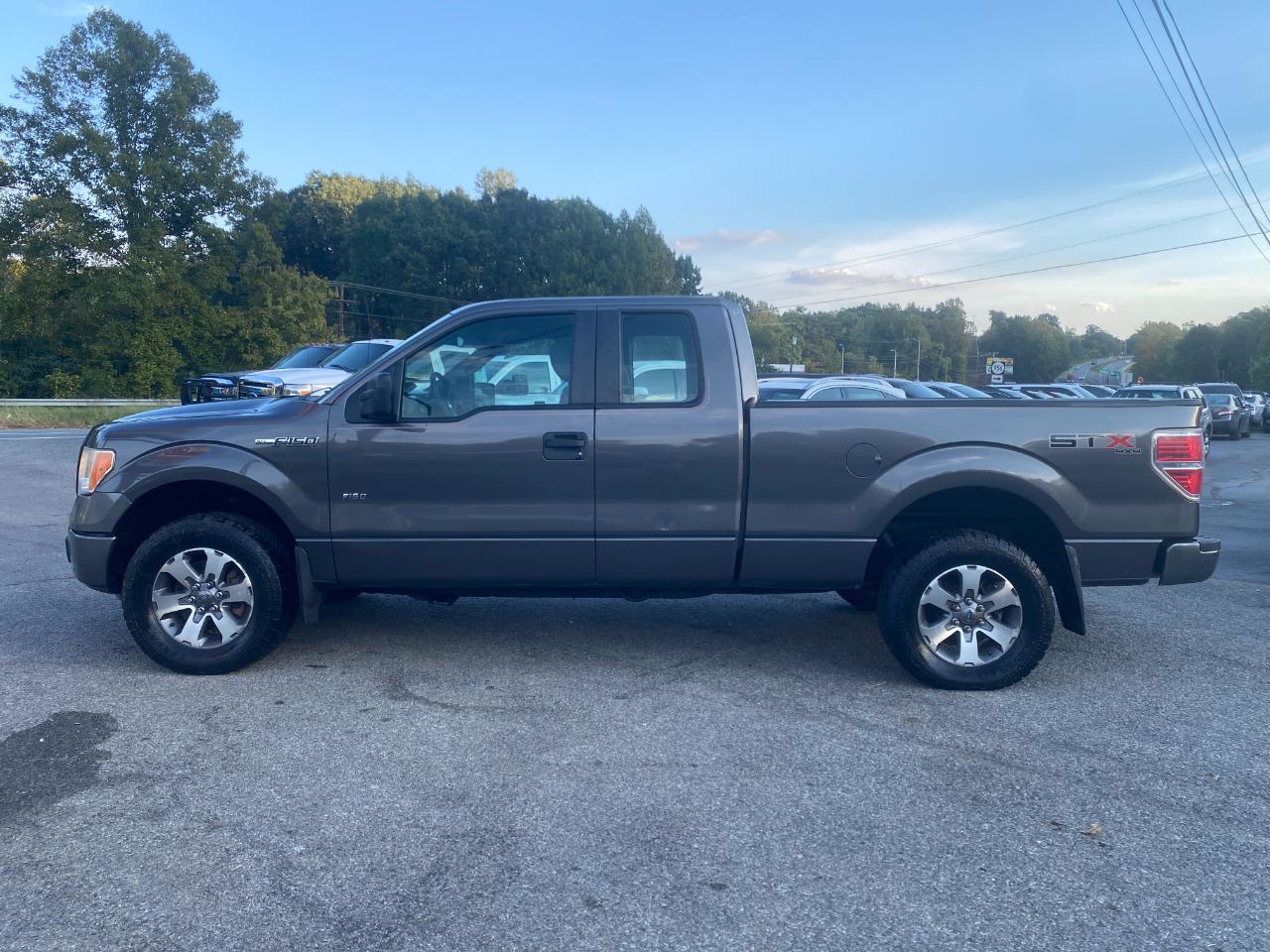 Ford F-150 STX SuperCrew 4WD 2013