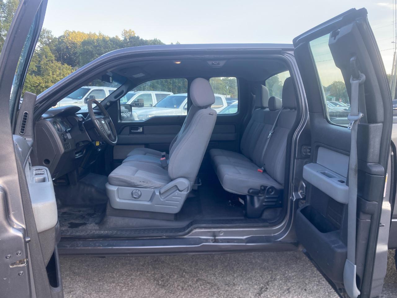 Ford F-150 STX SuperCrew 4WD 2013