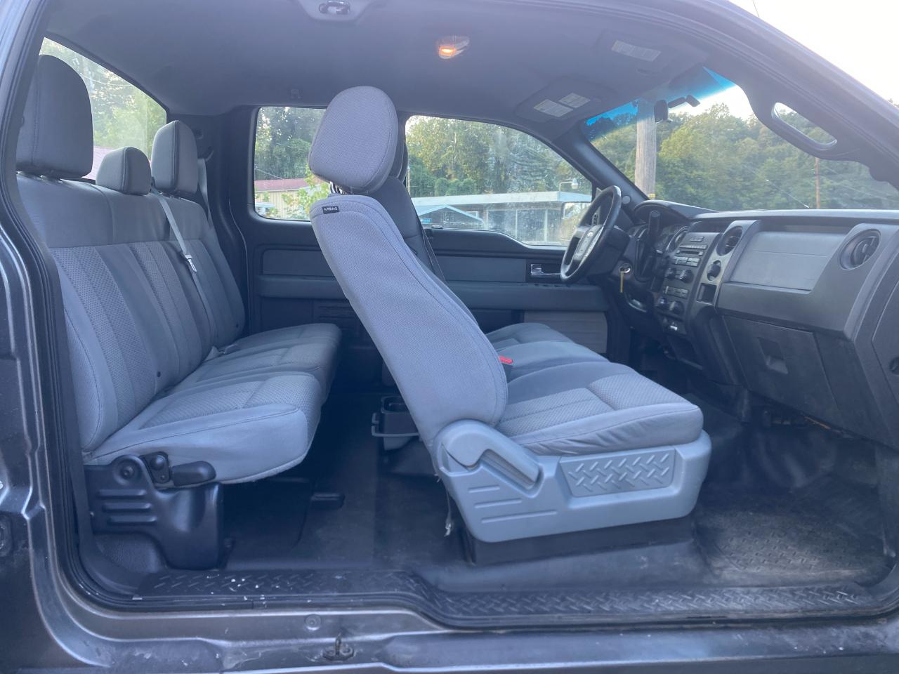 Ford F-150 STX SuperCrew 4WD 2013
