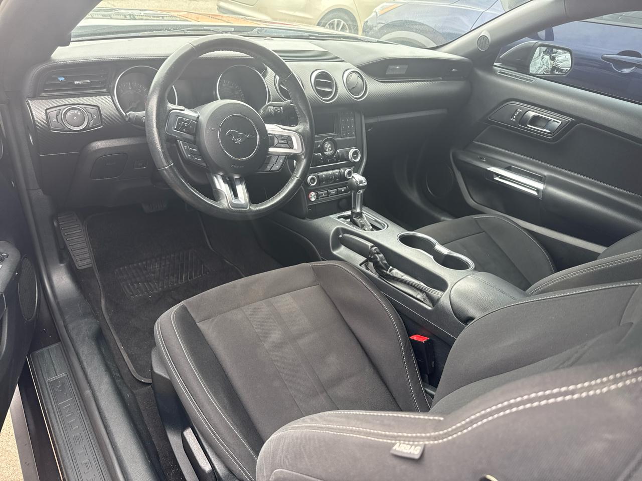 Ford Mustang EcoBoost Coupe 2022