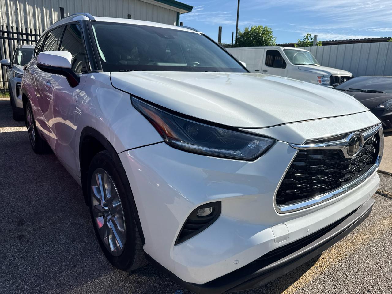 Toyota Highlander Limited AWD V6 2022