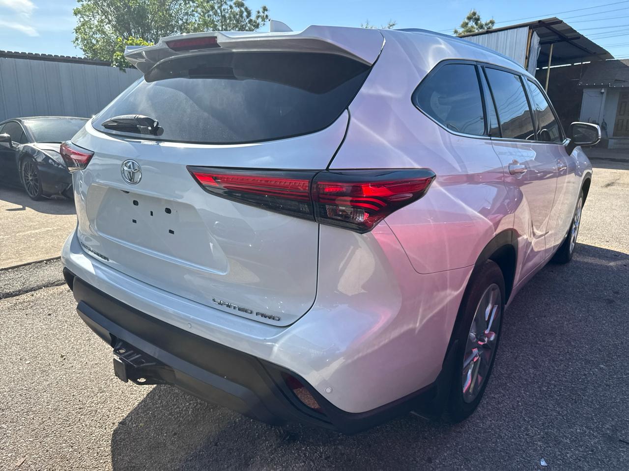 Toyota Highlander Limited AWD V6 2022