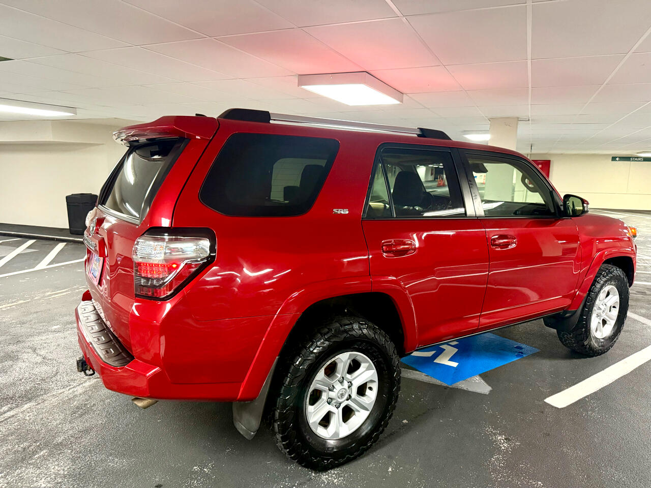 2022 Toyota 4Runner SR5 Premium 4WD photo 9