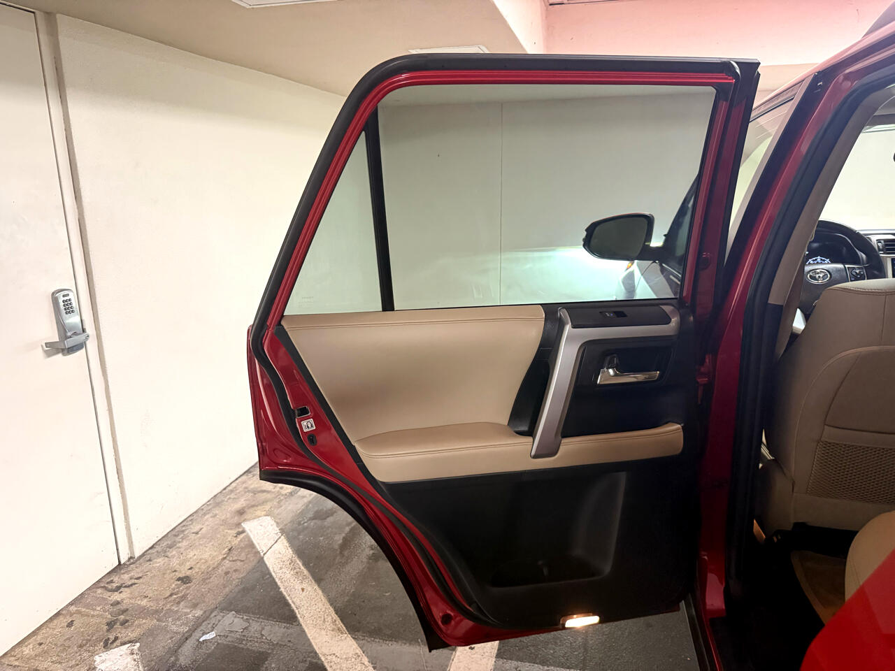 2022 Toyota 4Runner SR5 Premium 4WD photo 24