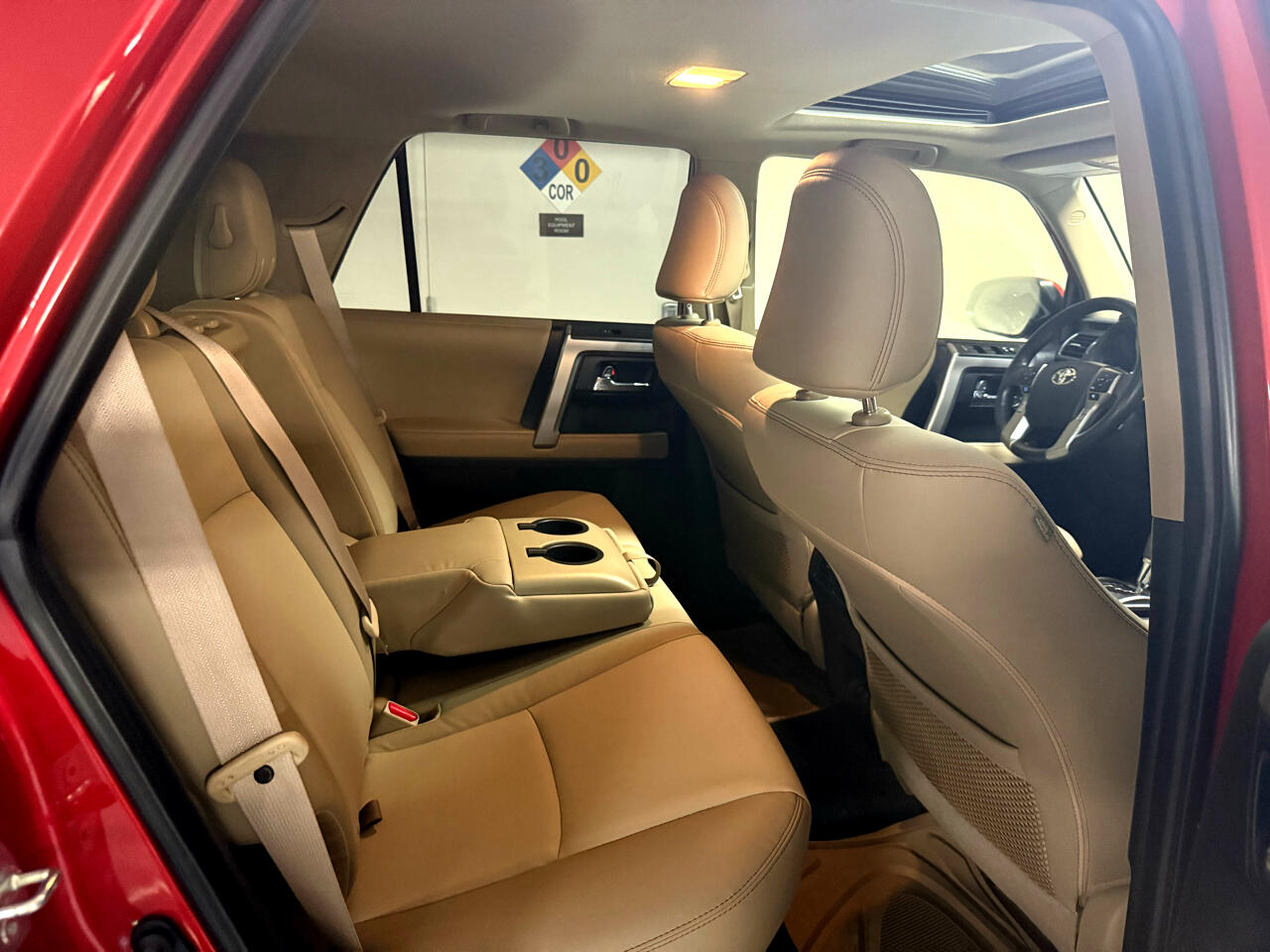 2022 Toyota 4Runner SR5 Premium 4WD photo 32