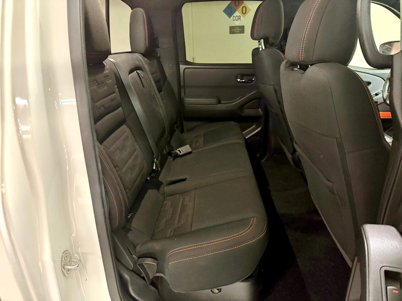 2022 Nissan Frontier PRO-4X Crew Cab photo 25