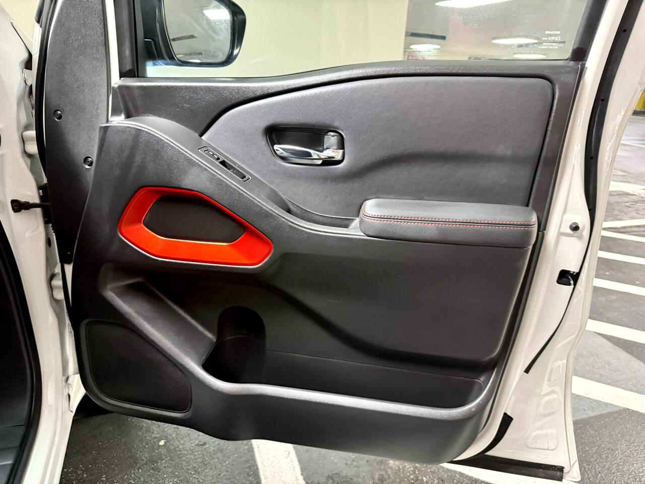 2022 Nissan Frontier PRO-4X Crew Cab photo 28