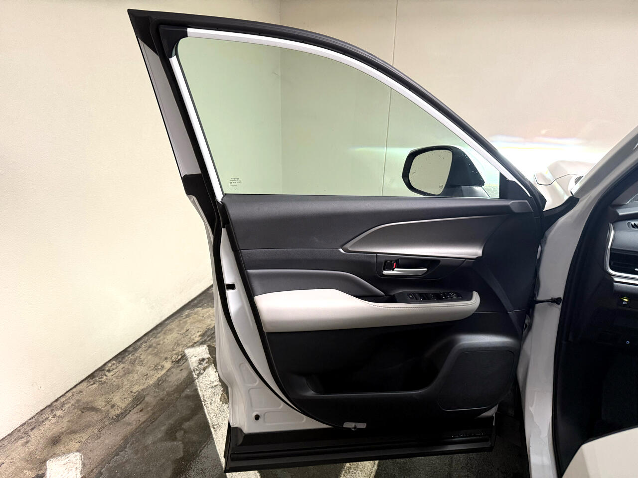 2025 Toyota Grand Highlander Limited photo 12