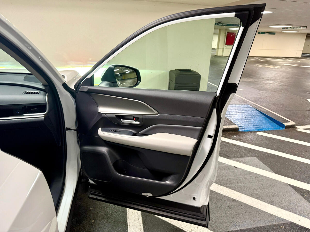 2025 Toyota Grand Highlander Limited photo 31