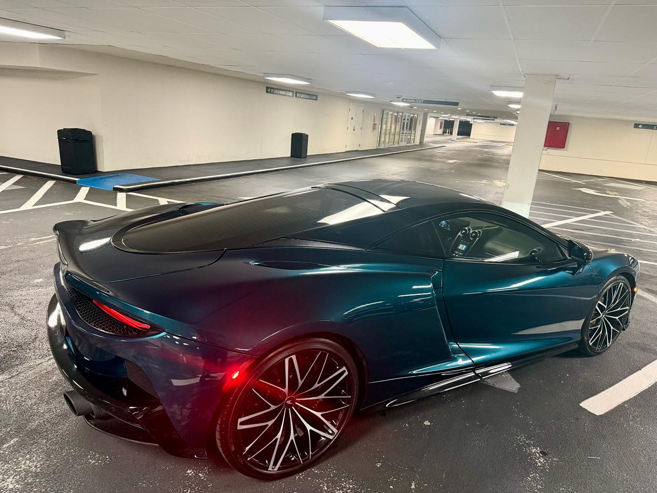 View vehicle photo 7