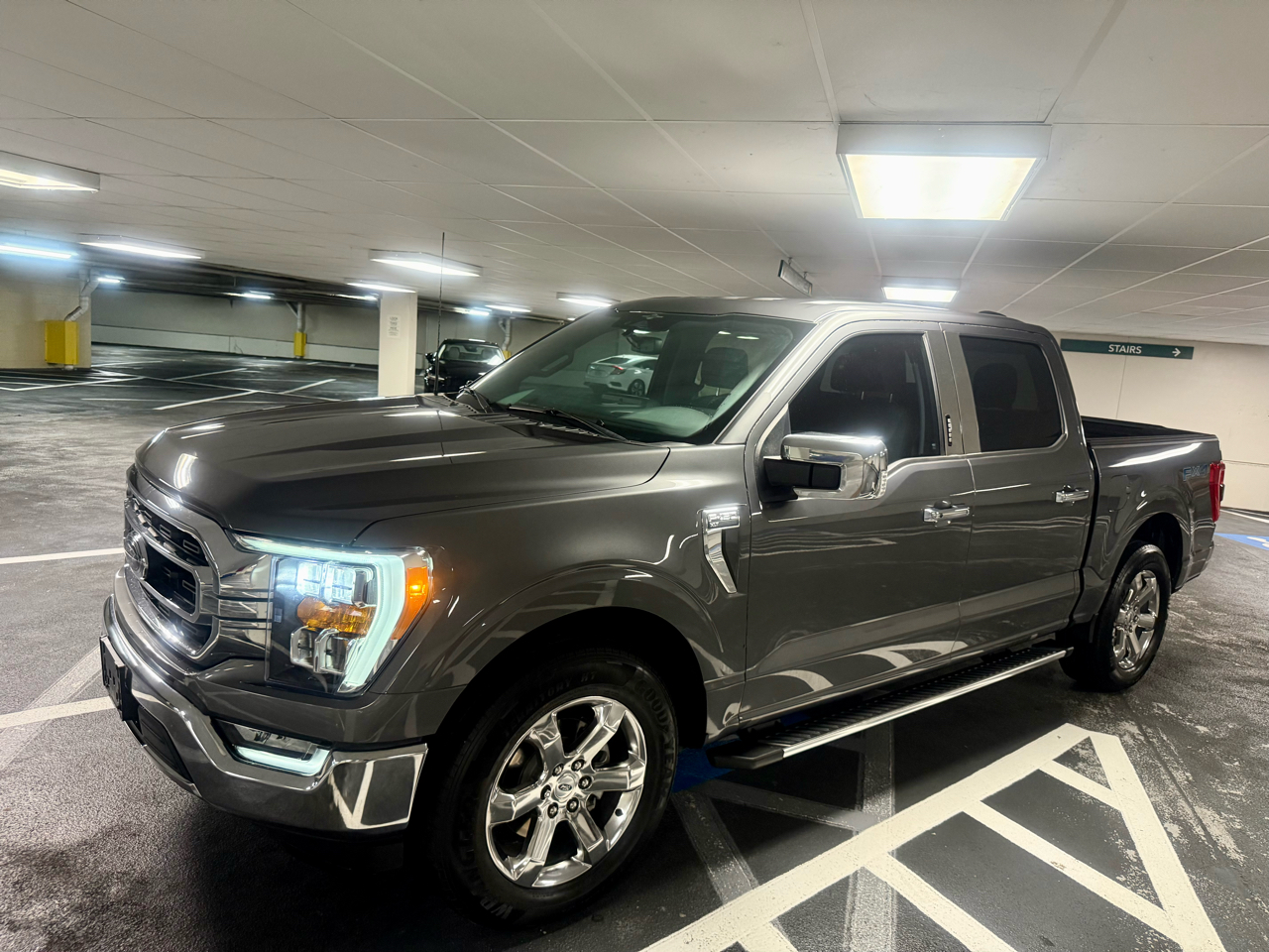 Ford F-150 2WD SuperCrew 145" XLT 2023