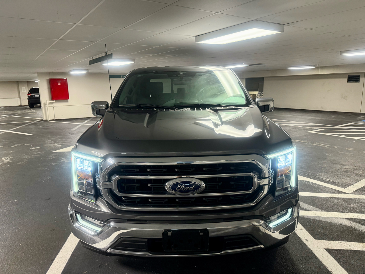 Ford F-150 2WD SuperCrew 145" XLT 2023