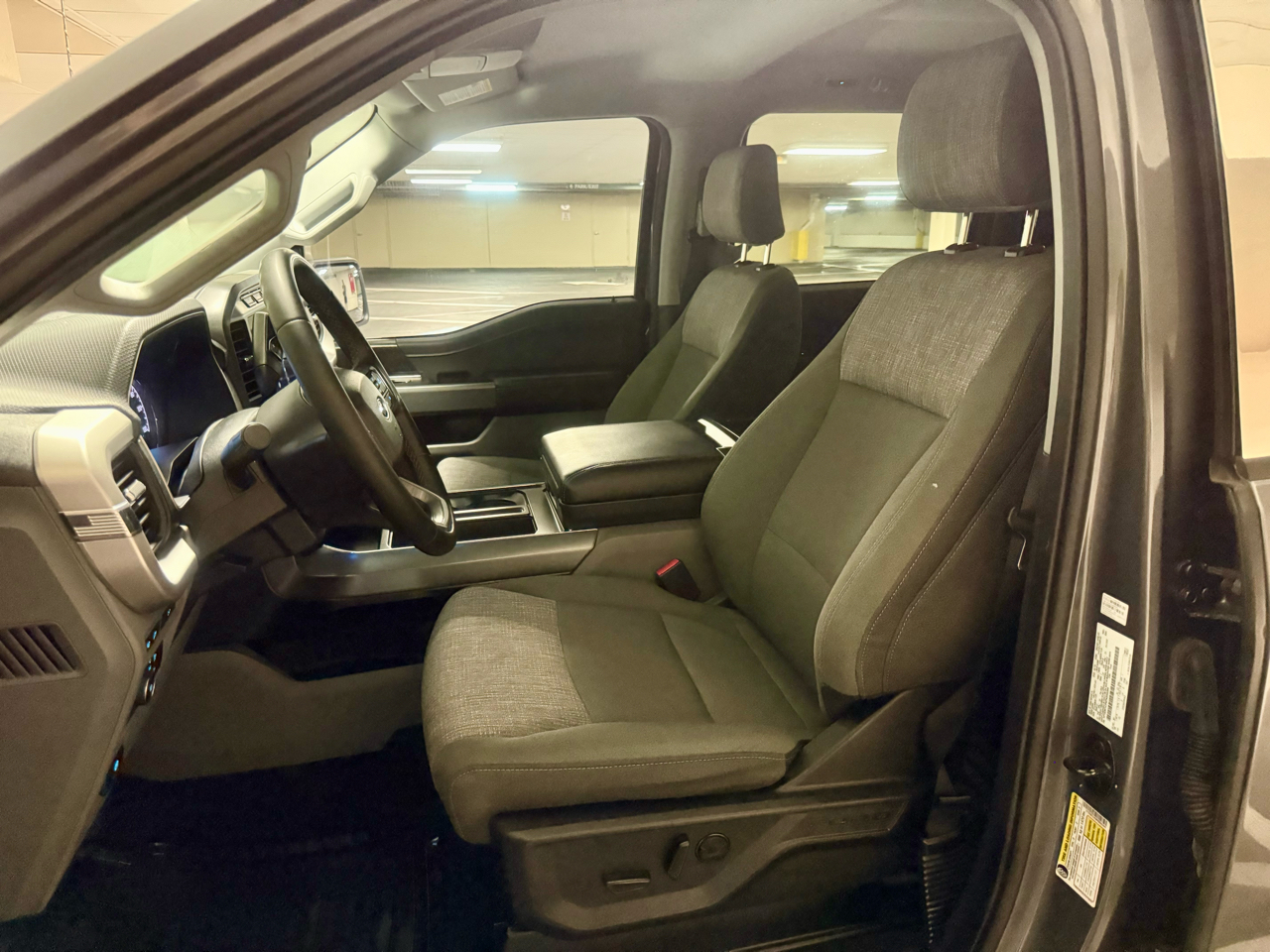 Ford F-150 2WD SuperCrew 145" XLT 2023