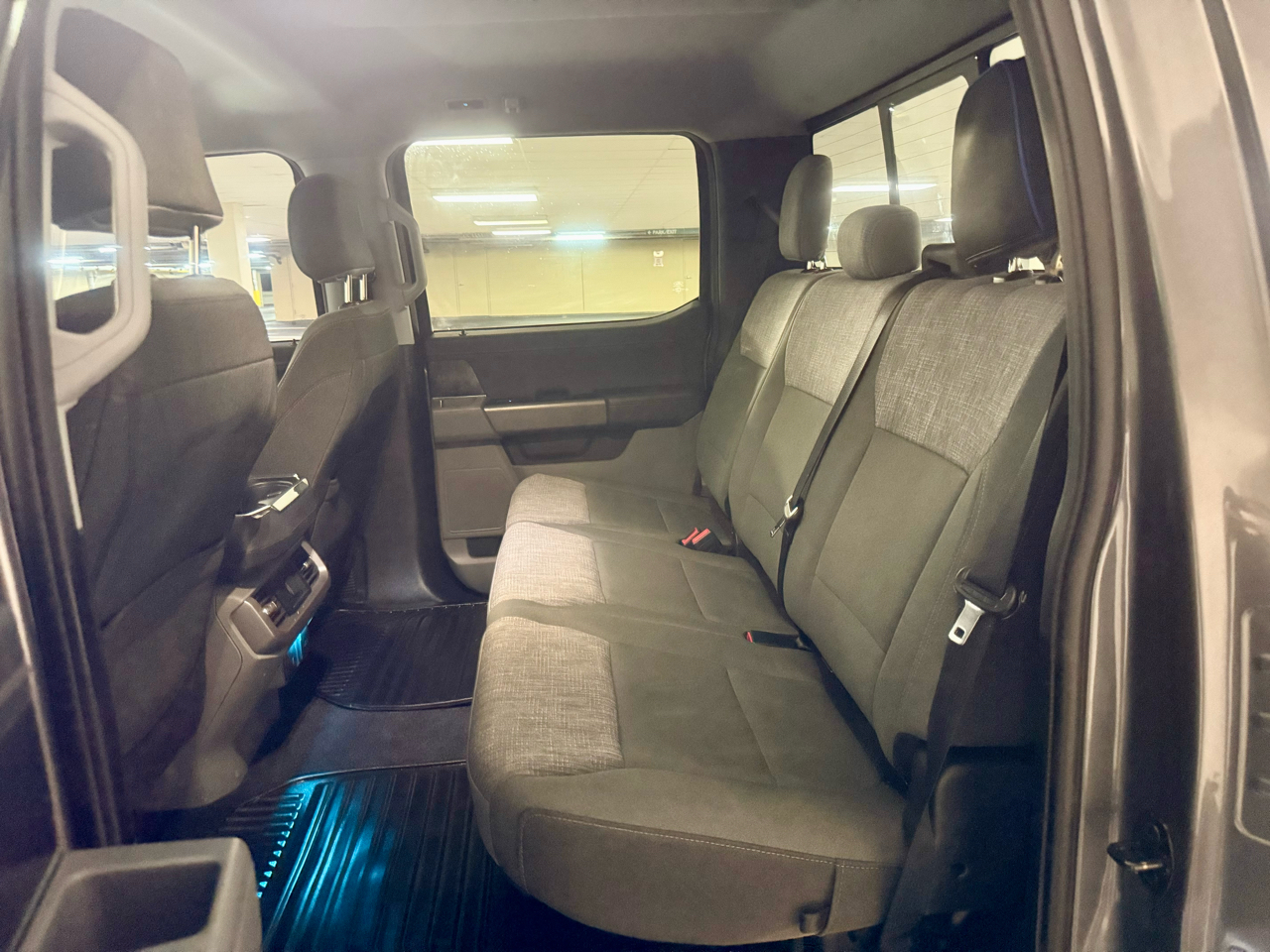 Ford F-150 2WD SuperCrew 145" XLT 2023