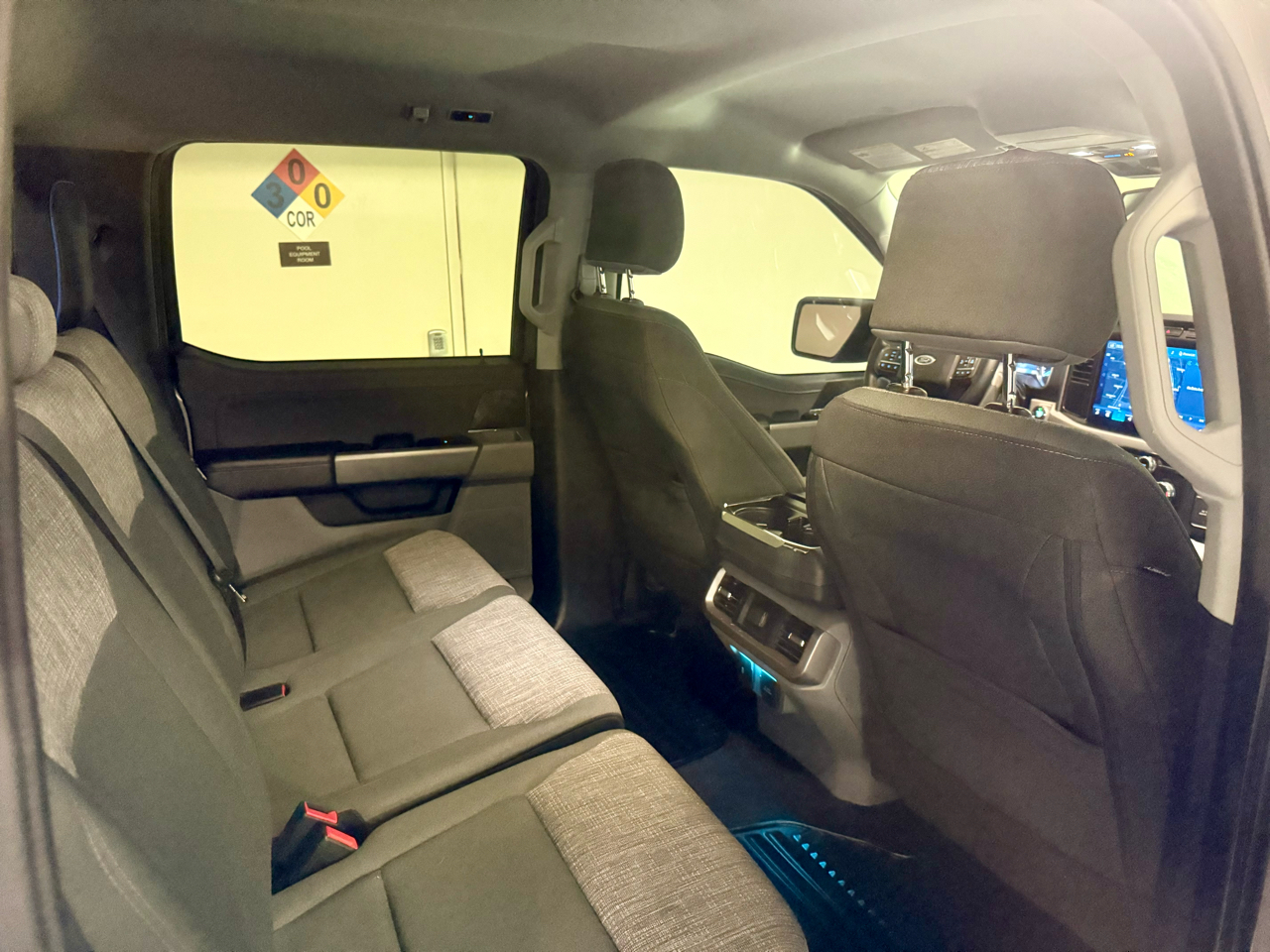 Ford F-150 2WD SuperCrew 145" XLT 2023