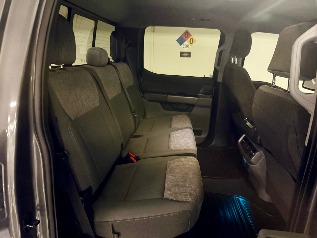 Ford F-150 2WD SuperCrew 145" XLT 2023