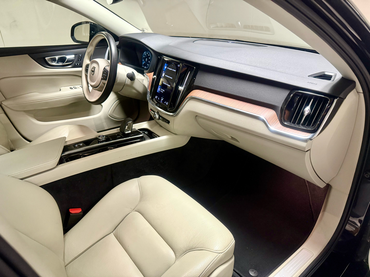 Volvo S60 B5 Momentum 2022