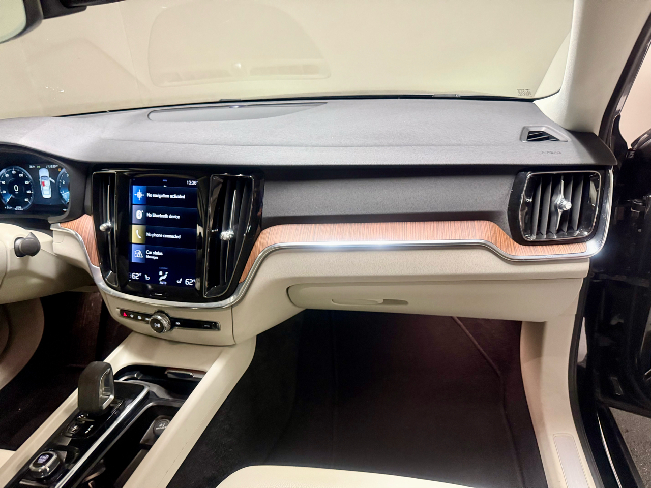 Volvo S60 B5 Momentum 2022